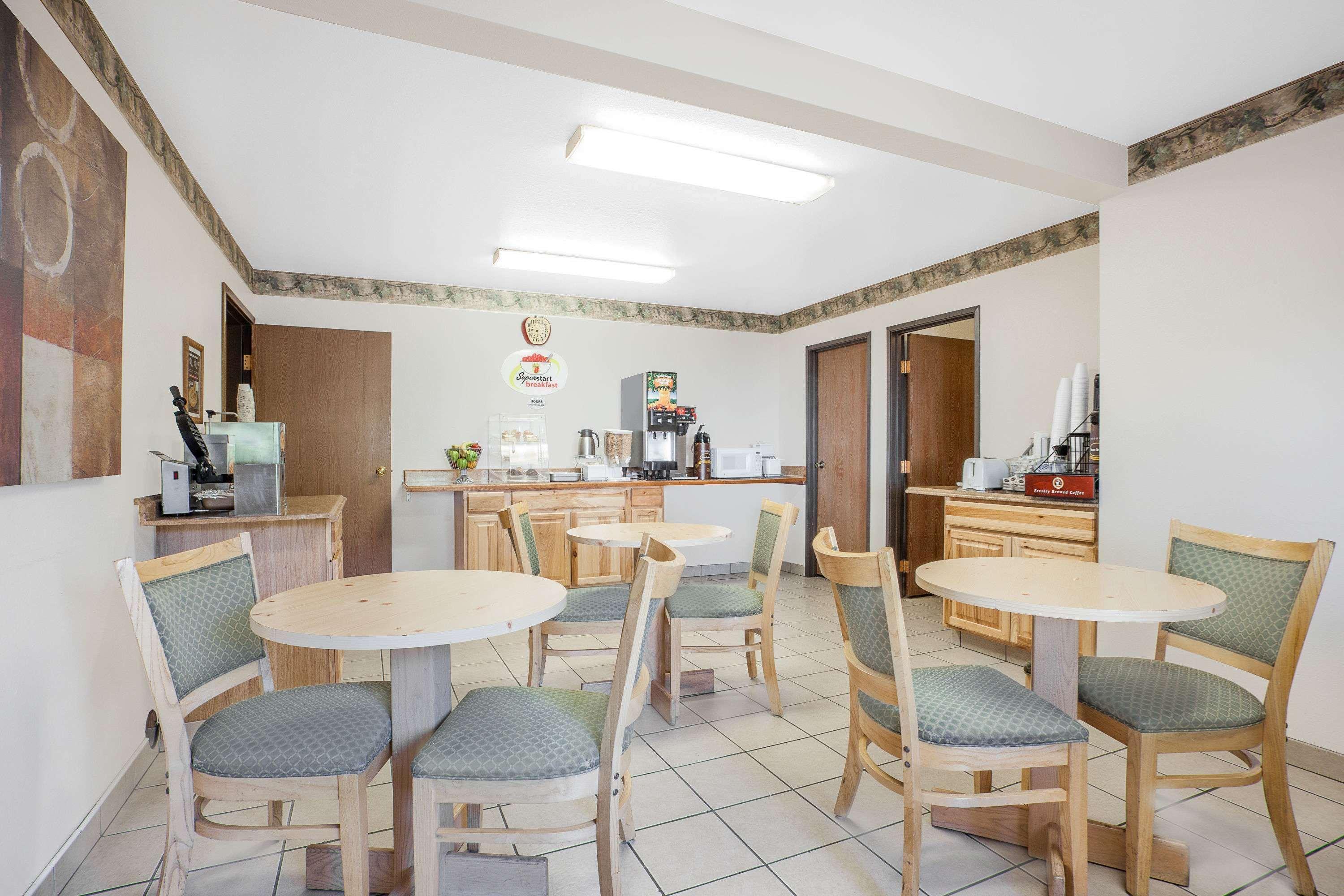 Fairbridge Inn & Suites Moscow - Pullman Εξωτερικό φωτογραφία